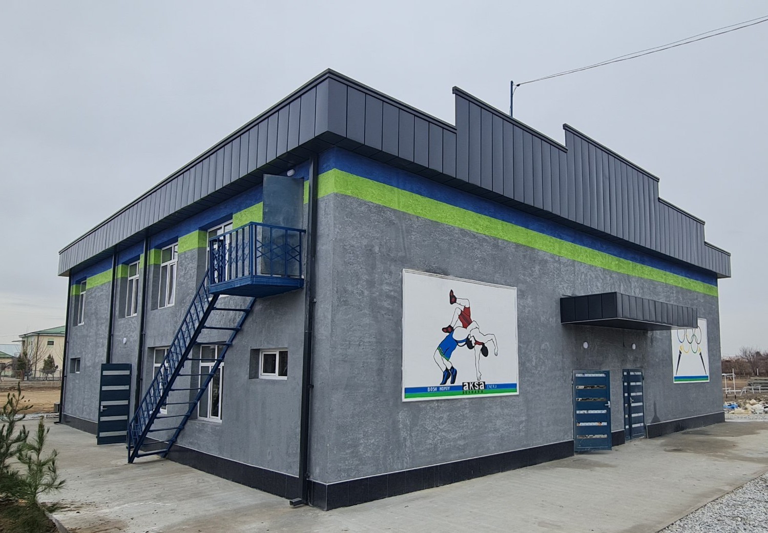 Aksa Enerji Özbekistan'da Yenilediği Spor Salonu ile Gençlerin Hayatına Dokunuyor