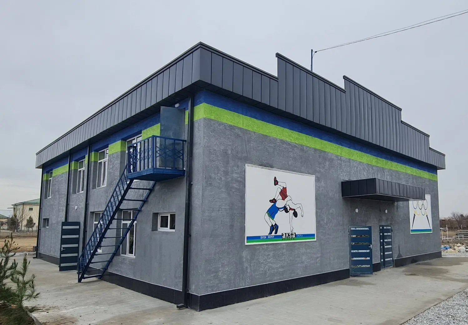 Aksa Enerji Özbekistan'da Yenilediği Spor Salonu ile Gençlerin Hayatına Dokunuyor